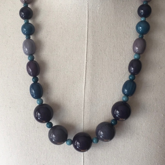 Oversized Blue, Green, and Turquoise Bead Statement Necklace (30.5in) - Picture 4 of 6